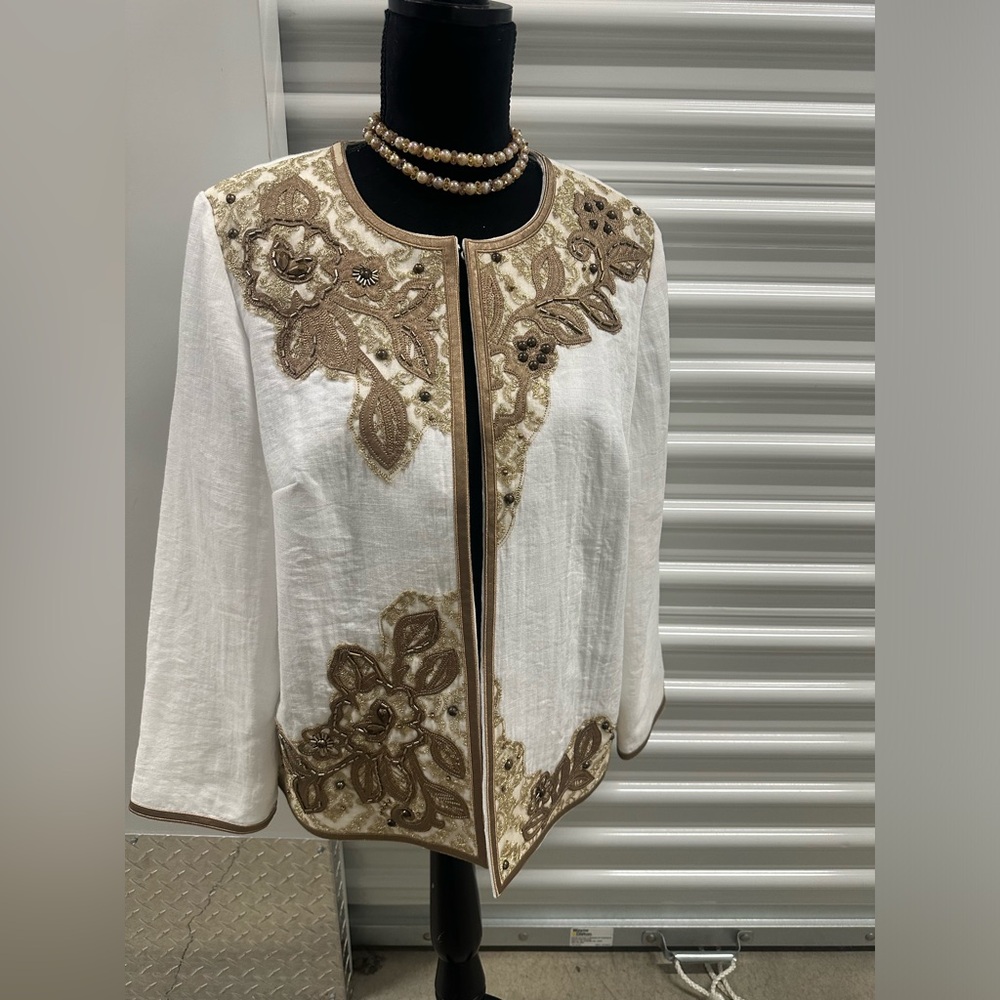 Chico’s blazer with gold appliqué